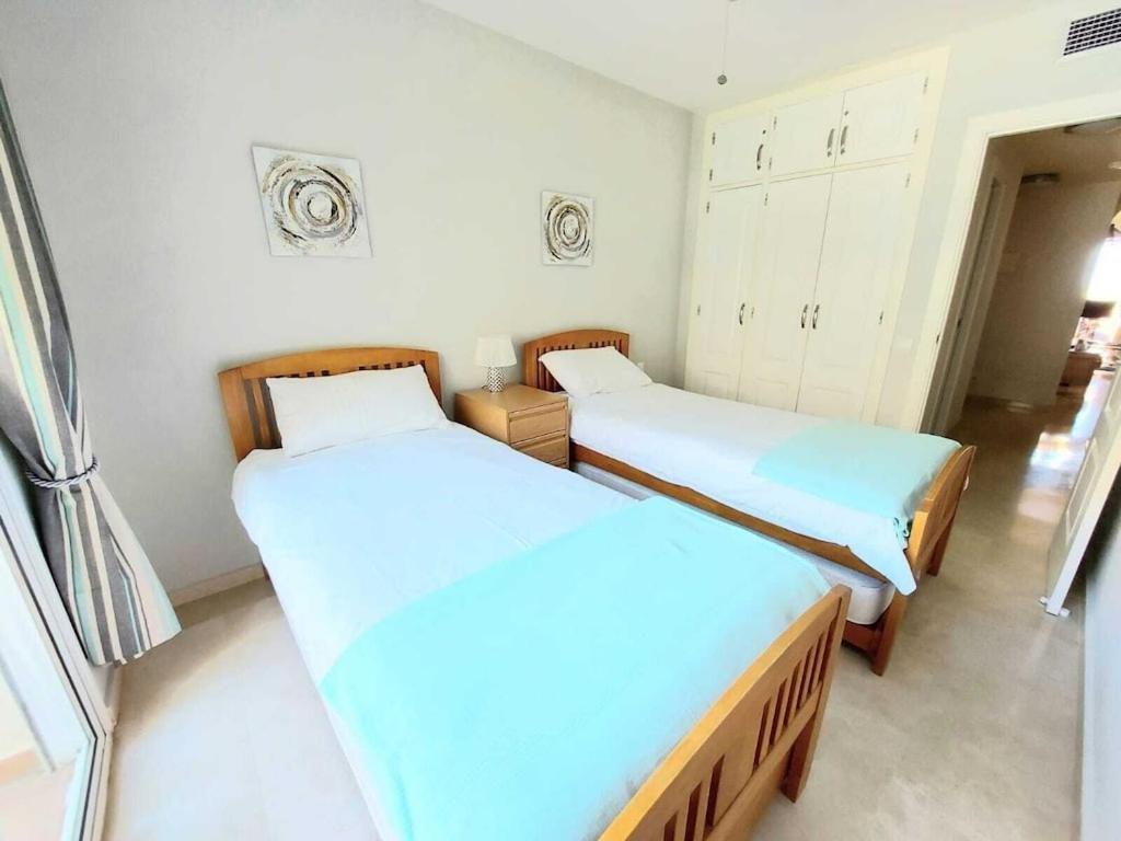 מנילבה Duquesa Fairways, A Spacious Apartment With Fabulous Views And Facilities מראה חיצוני תמונה