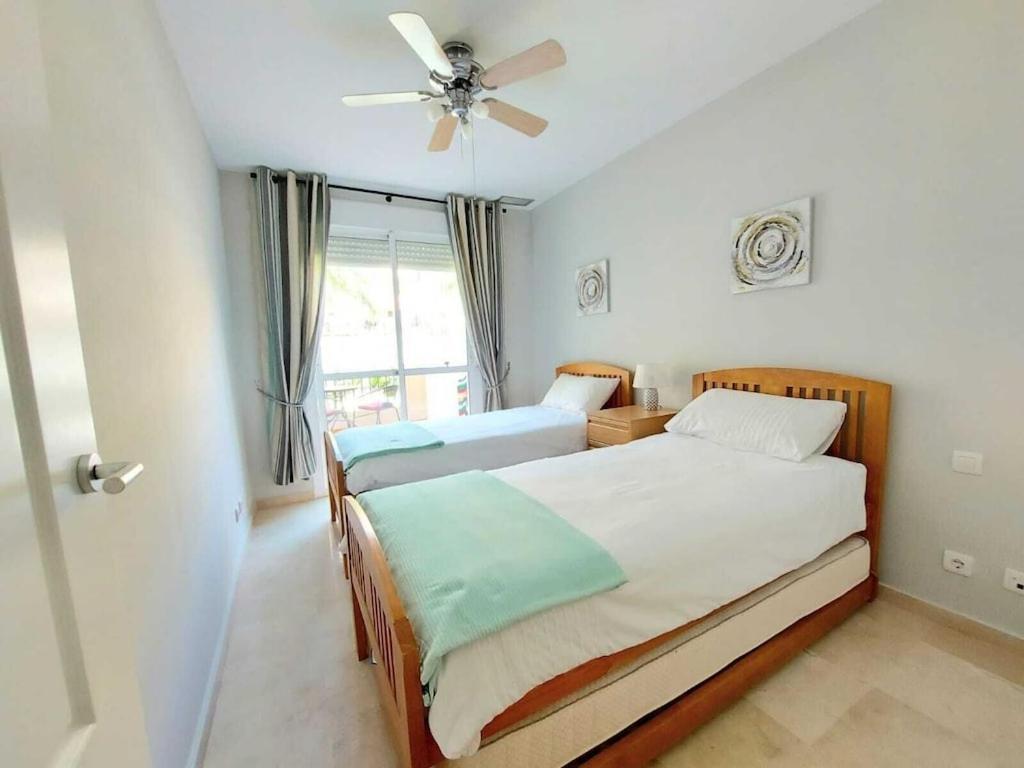מנילבה Duquesa Fairways, A Spacious Apartment With Fabulous Views And Facilities מראה חיצוני תמונה